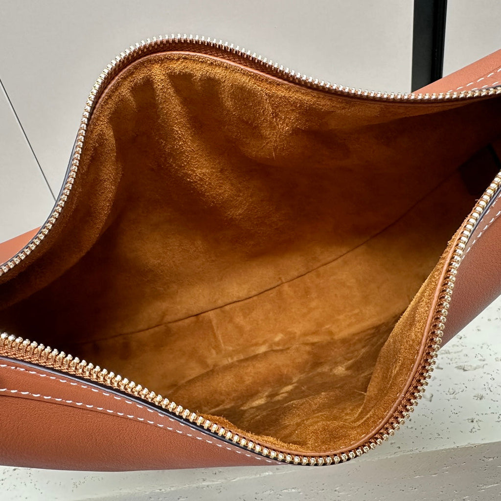 CELINE MEDIUM 30 HELO脧SE BAG CUIR TRIOMPHE IN BRONZE BROWN SUPPLE CALFSKIN