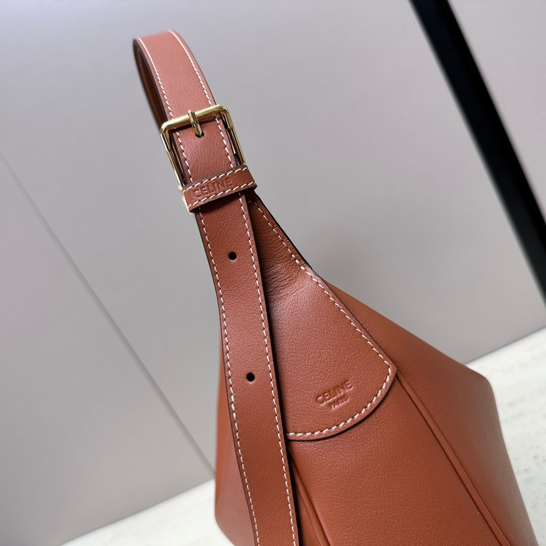 CELINE MEDIUM 30 HELO脧SE BAG CUIR TRIOMPHE IN BRONZE BROWN SUPPLE CALFSKIN