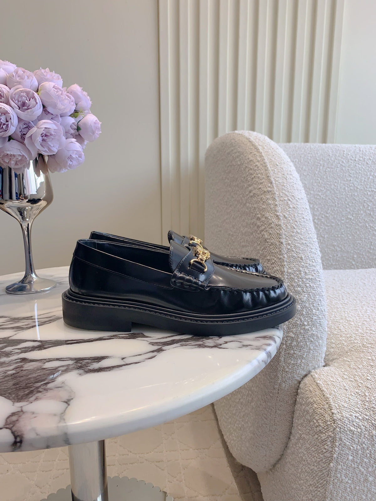 CHANEL 25S ARC DE TRIOMPHE LOAFERS IN BLACK SHINY CALFSKIN GOLD HARDWARE