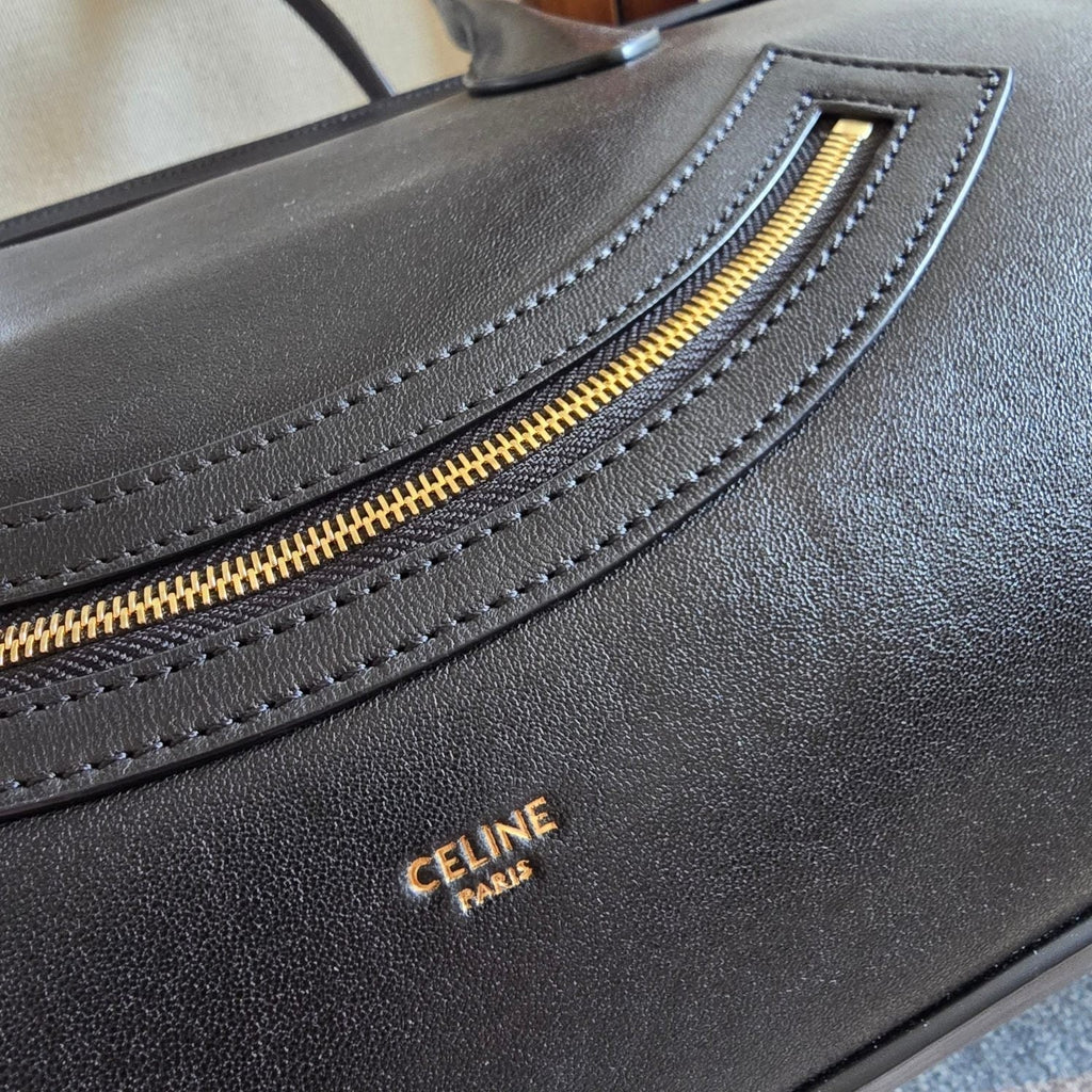CELINE 25S MEDIUM SMILING NEW LUGGAGE 44MM IN BLACK SUPPLE SHINY LAMBSKIN