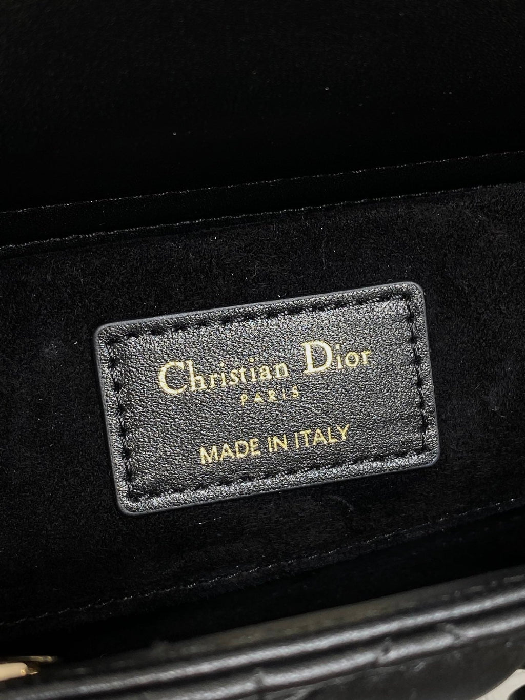 DIOR 25S SMALL LADY D鈥慗OY BAG 22 IN BLACK CALFSKIN GOLD HARDWRE