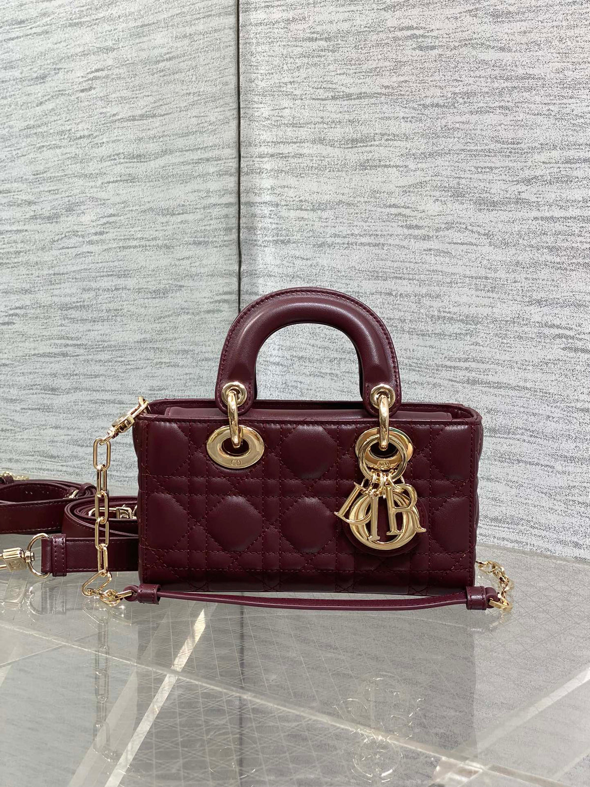 DIOR 25S SMALL LADY D鈥慗OY BAG 19 IN BURGUNDY CANNAGE CALFSKIN GOLD HARDWARE