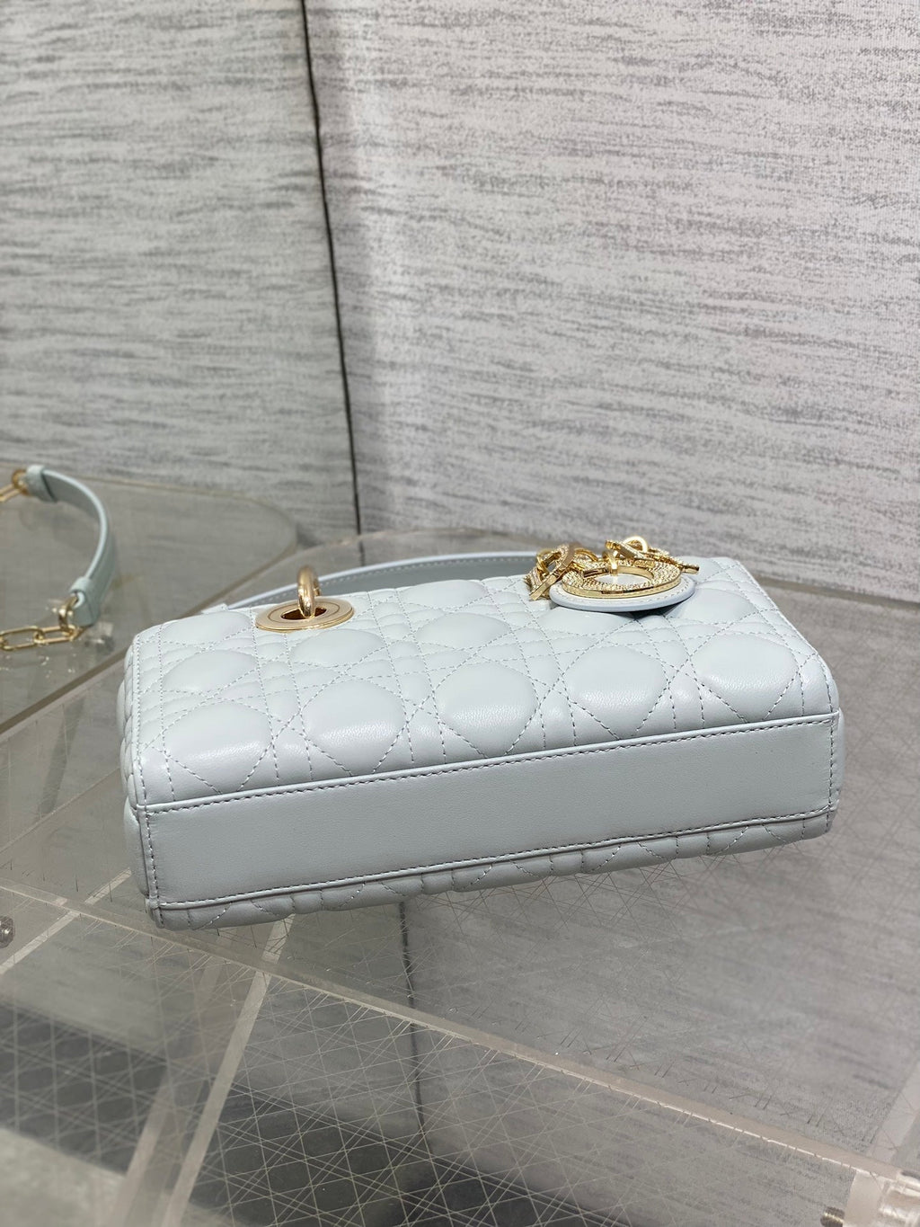 DIOR 25S SMALL LADY D鈥慗OY BAG 22 IN SHIRT BLUE CALFSKIN GOLD HARDWRE