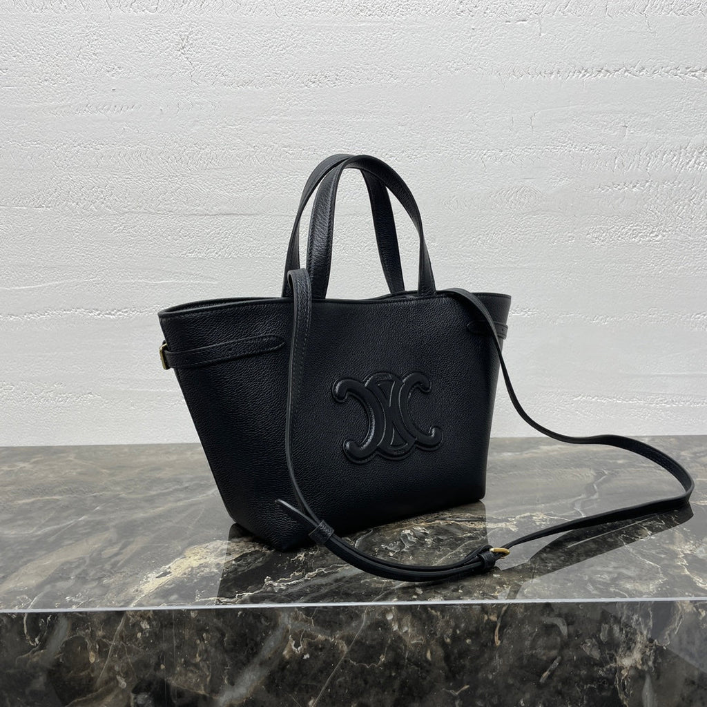 CELINE MINI CABAS ANA脧S CUIR TRIOMPHE 21 IN BLACK GRAINED CALFSKIN