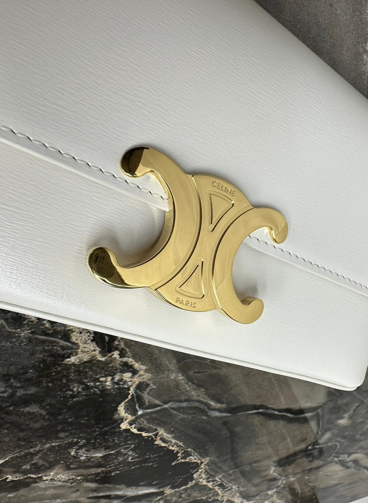 CELINE 25S TRIOMPHE BAG 24 IN WHITE SHINY CALFSKIN