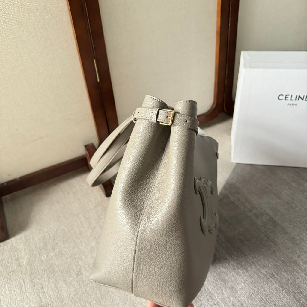 CELINE MEDIUM CABAS ANA脧S CUIR TRIOMPHE 54 IN NOMAD GRAINED CALFSKIN