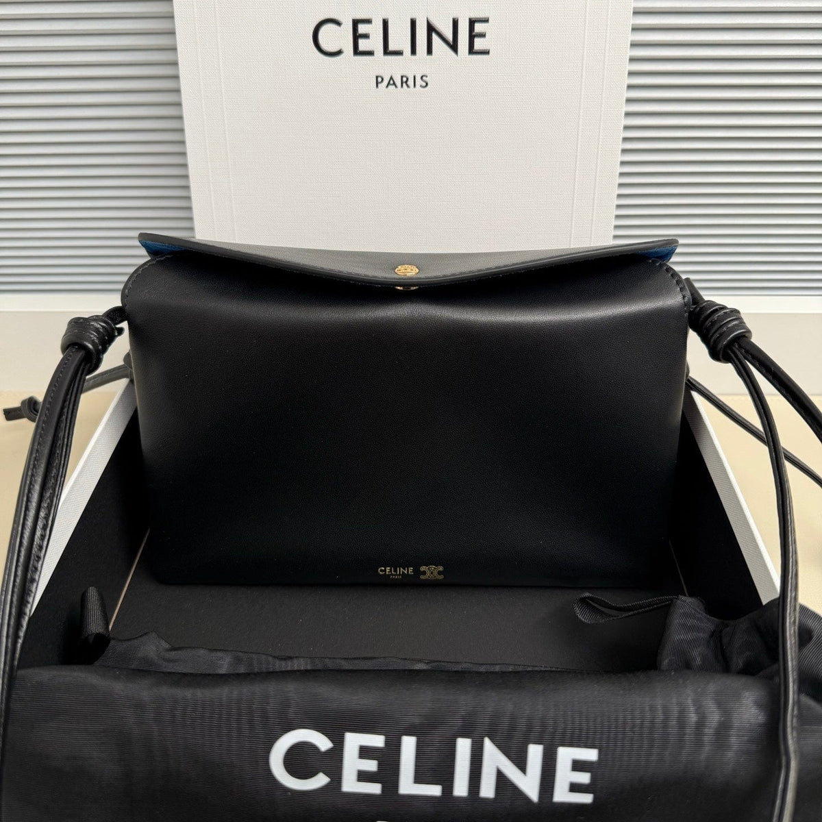 CELINE 25S TRIO FLAP 22MM IN BLACK SMOOTH LAMBSKIN GOLD HARDWARE