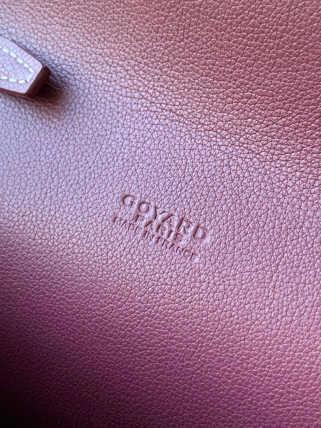 CHYPRE WALLET-POUCH 21 IN WINE RED GOYARDINE CANVAS AND CALFSKIN