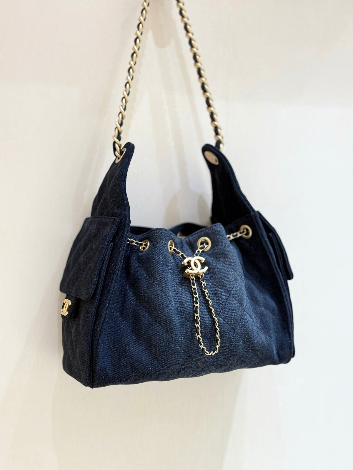 CHANEL 25 HANDBAG 30 IN DARK BLUE DENIM GOLD HARDWARE