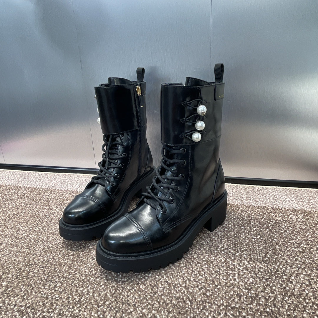 DIOR 25S D-STRIKE LACE-UP PUNK BOOTS 30MM IN BLACK CALFSKIN