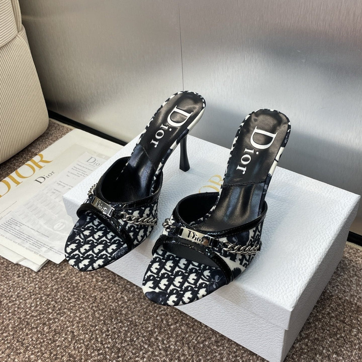 DIOR 25S HIGH HEELS PUNK 85MM IN BLACK WHITE CALFSKIN AND CANVAS